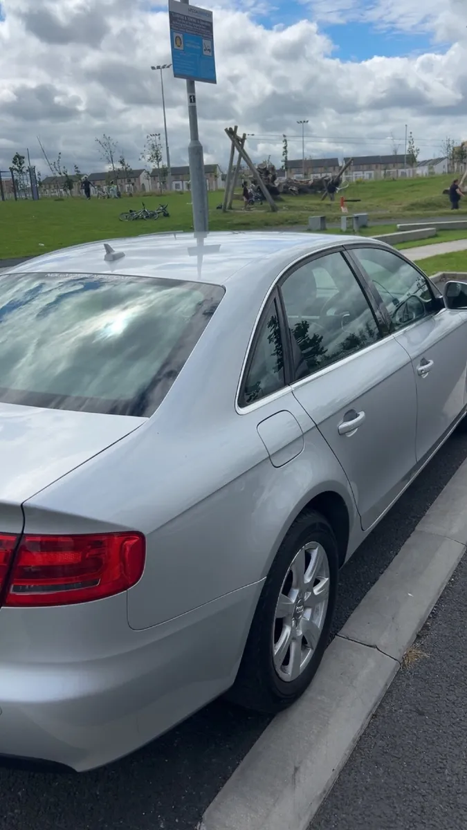 Audi A4 2008 - Image 2