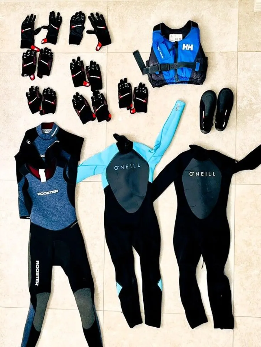 Top-quality Sailing Gear For Six to Twelve Year Olds. Huge Discount. Excellent Condition - Image 1