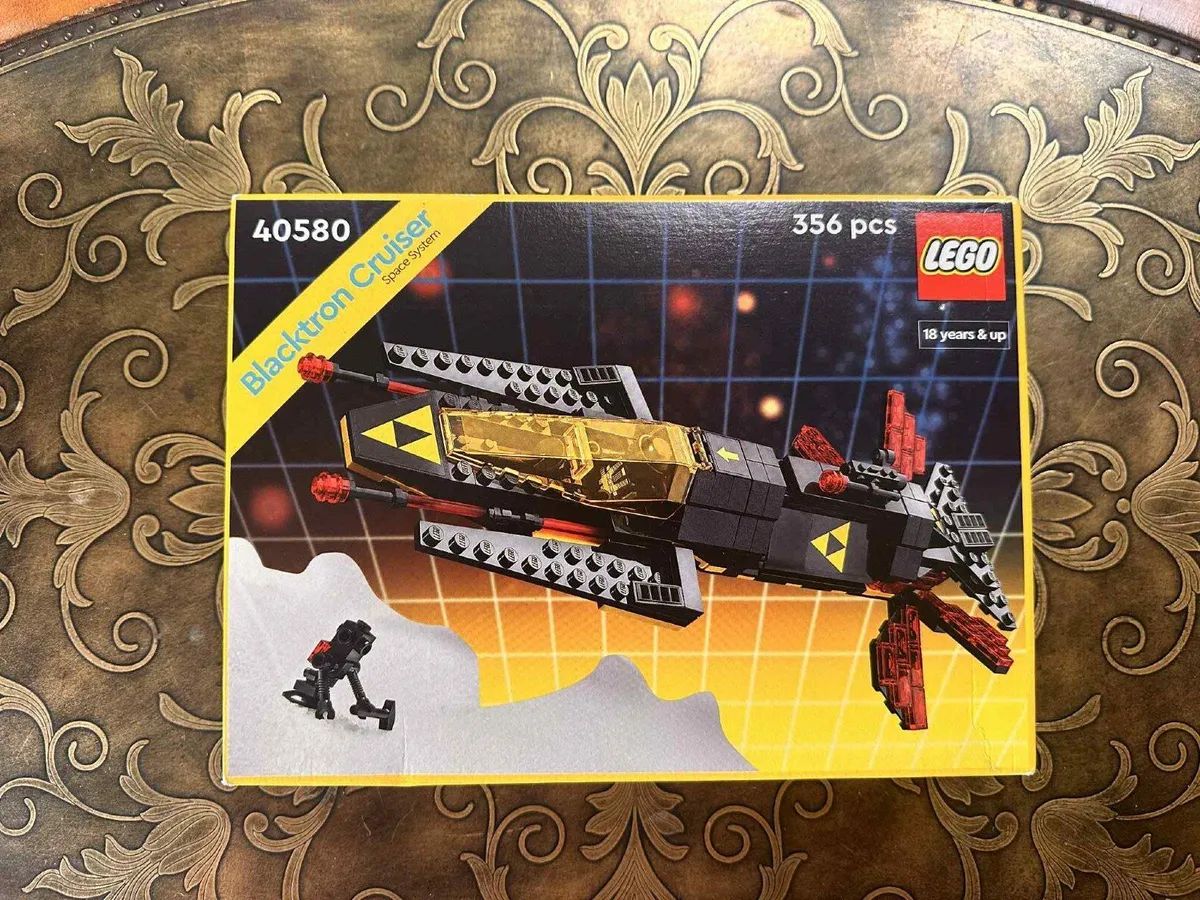 Blacktron Cruiser Lego set. - Image 1