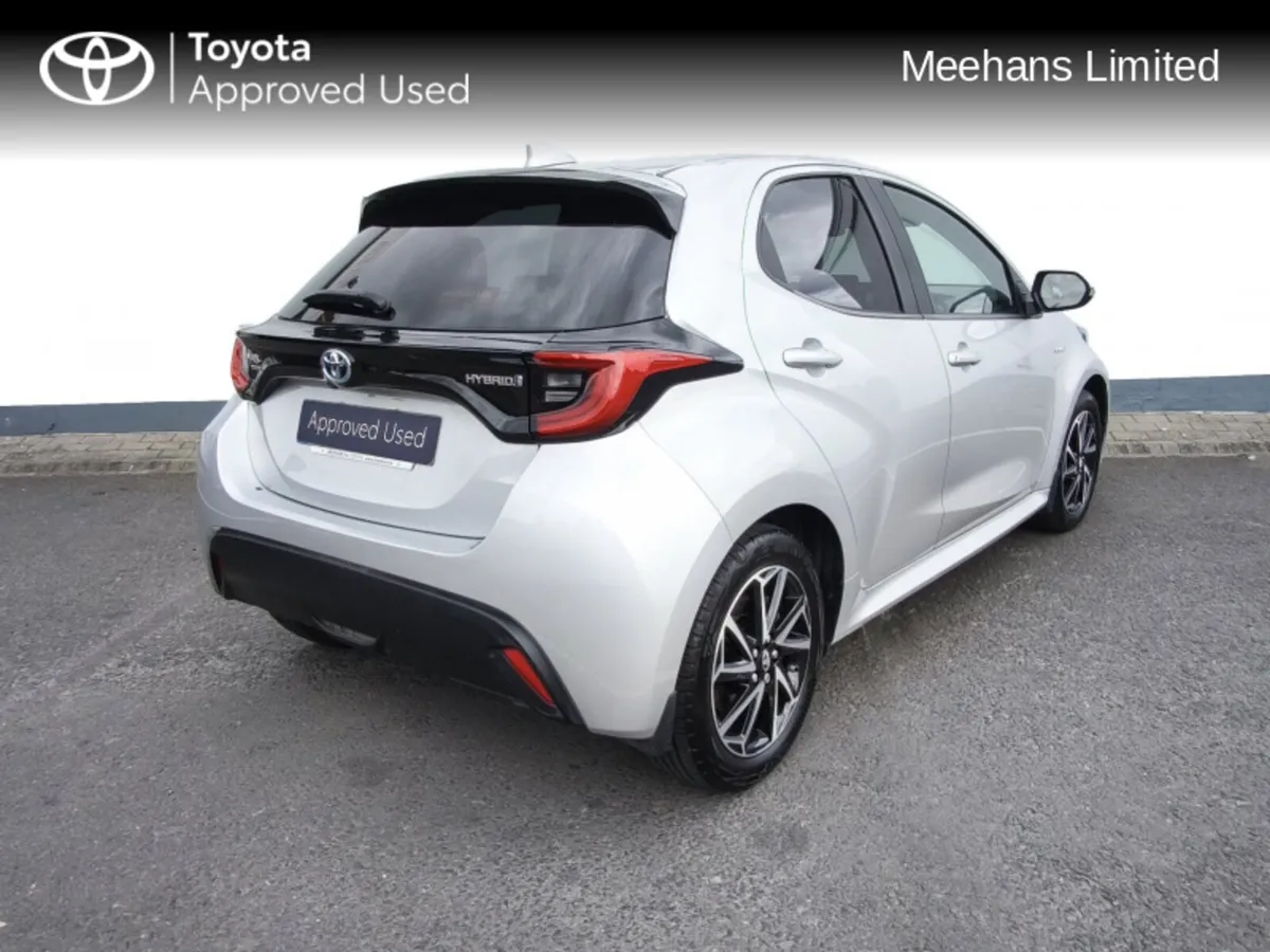 Toyota Yaris YARIS HYB L/SPORT MONO - Image 2