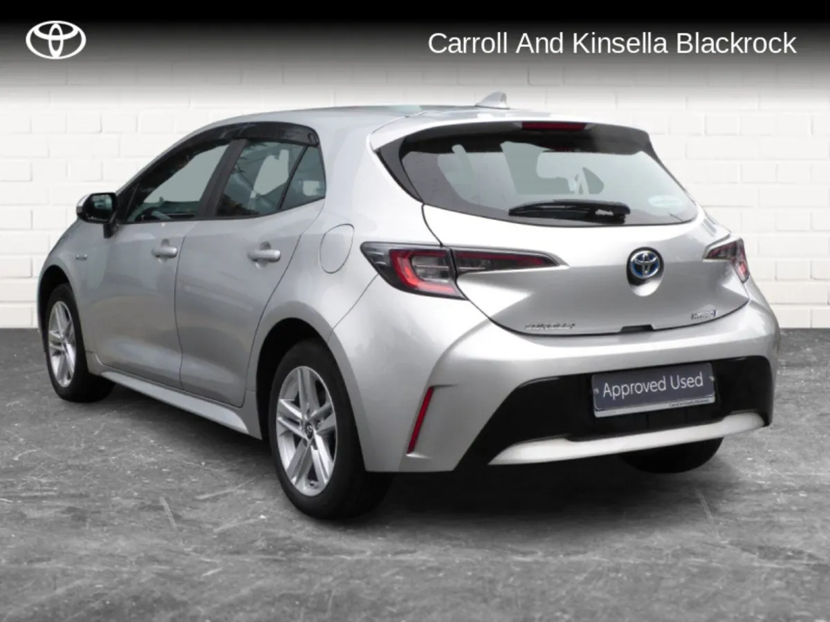 Toyota Corolla Hybrid Luna HB - Image 2
