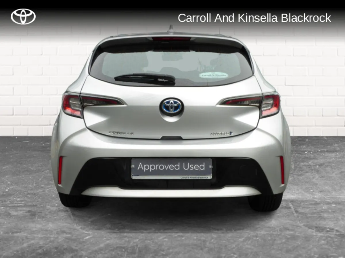 Toyota Corolla Hybrid Luna HB - Image 4