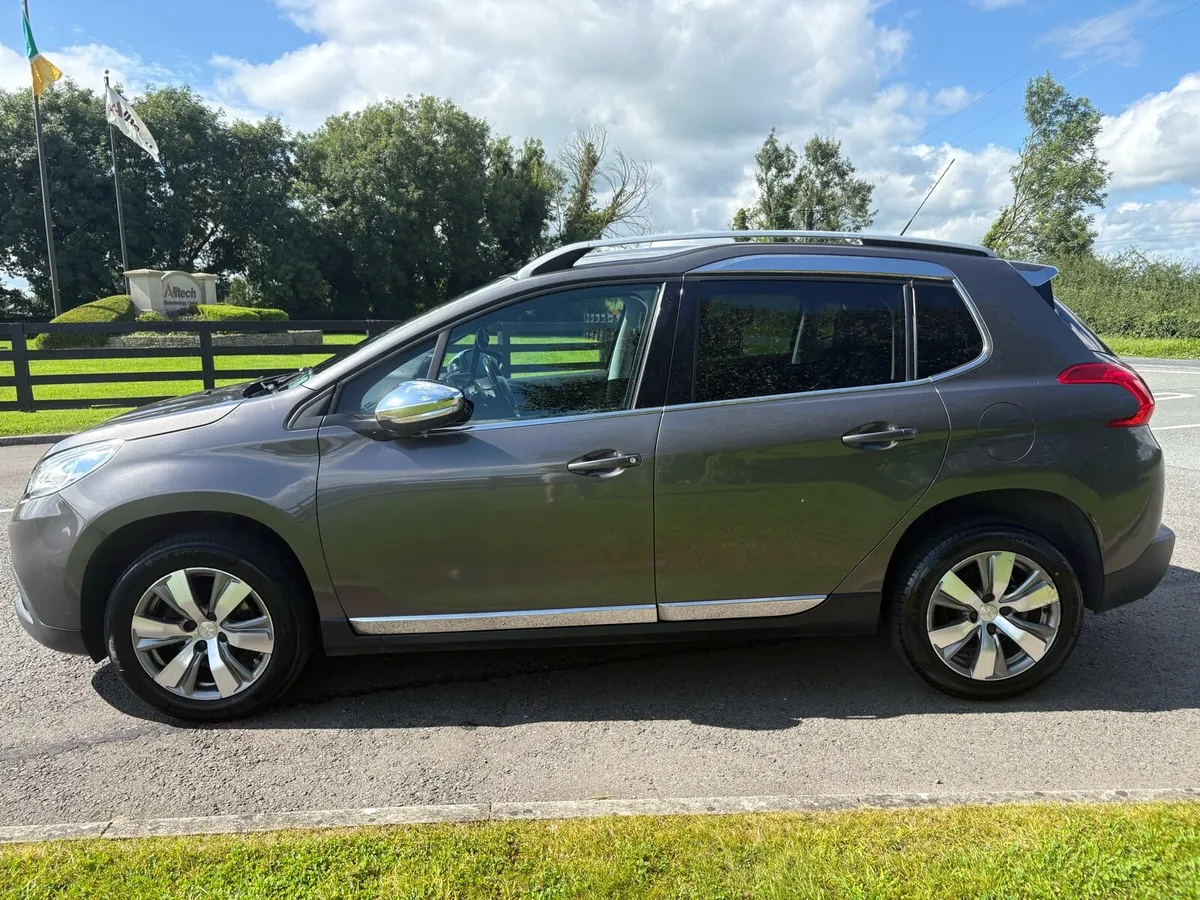 LOW MILEAGE AUTOMATIC ALLURE MODEL - Image 4