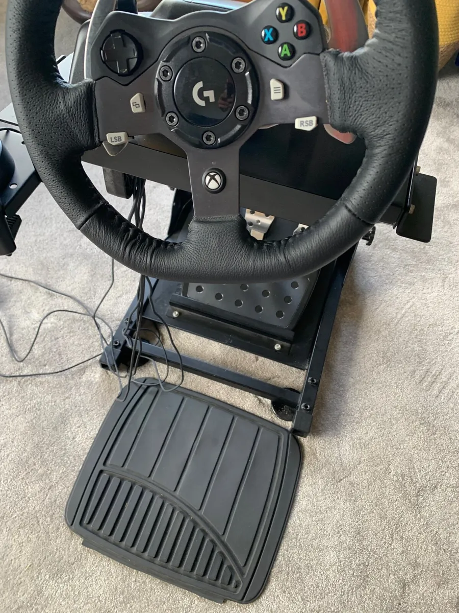 Logitech G920 Wheel+ Stand+Shifter - Image 1