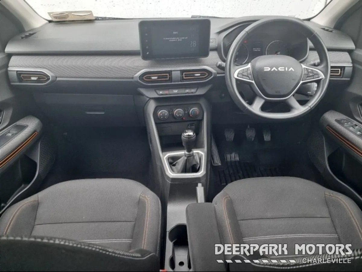 Dacia Sandero Stepway TCe 90 Stepway Comfort - Image 2