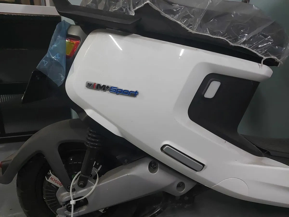 Online Auction Of A White Niu Moped & More! - Image 4