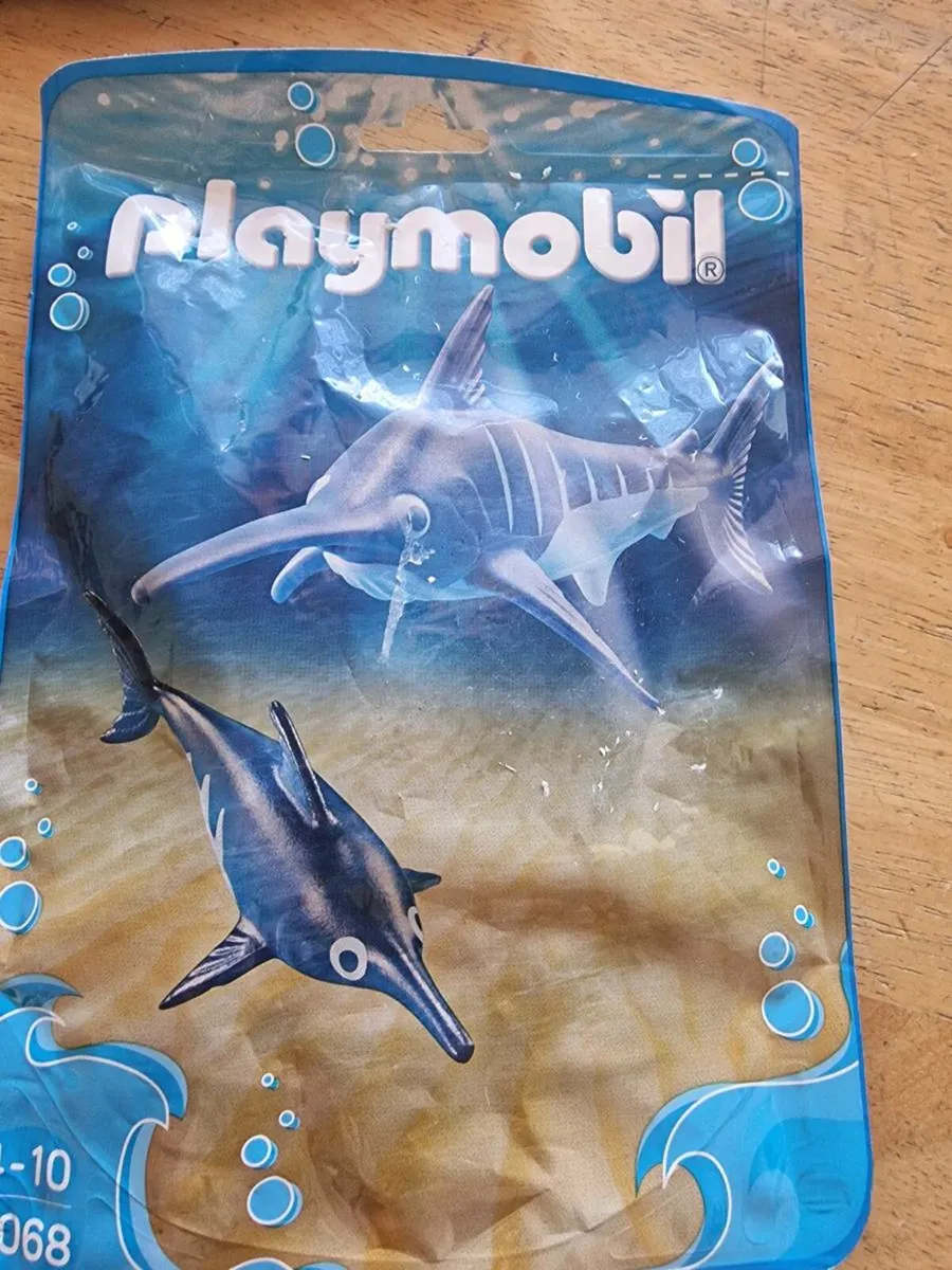 Playmobil Swordfish With Baby 9068 Action Figures - Image 1