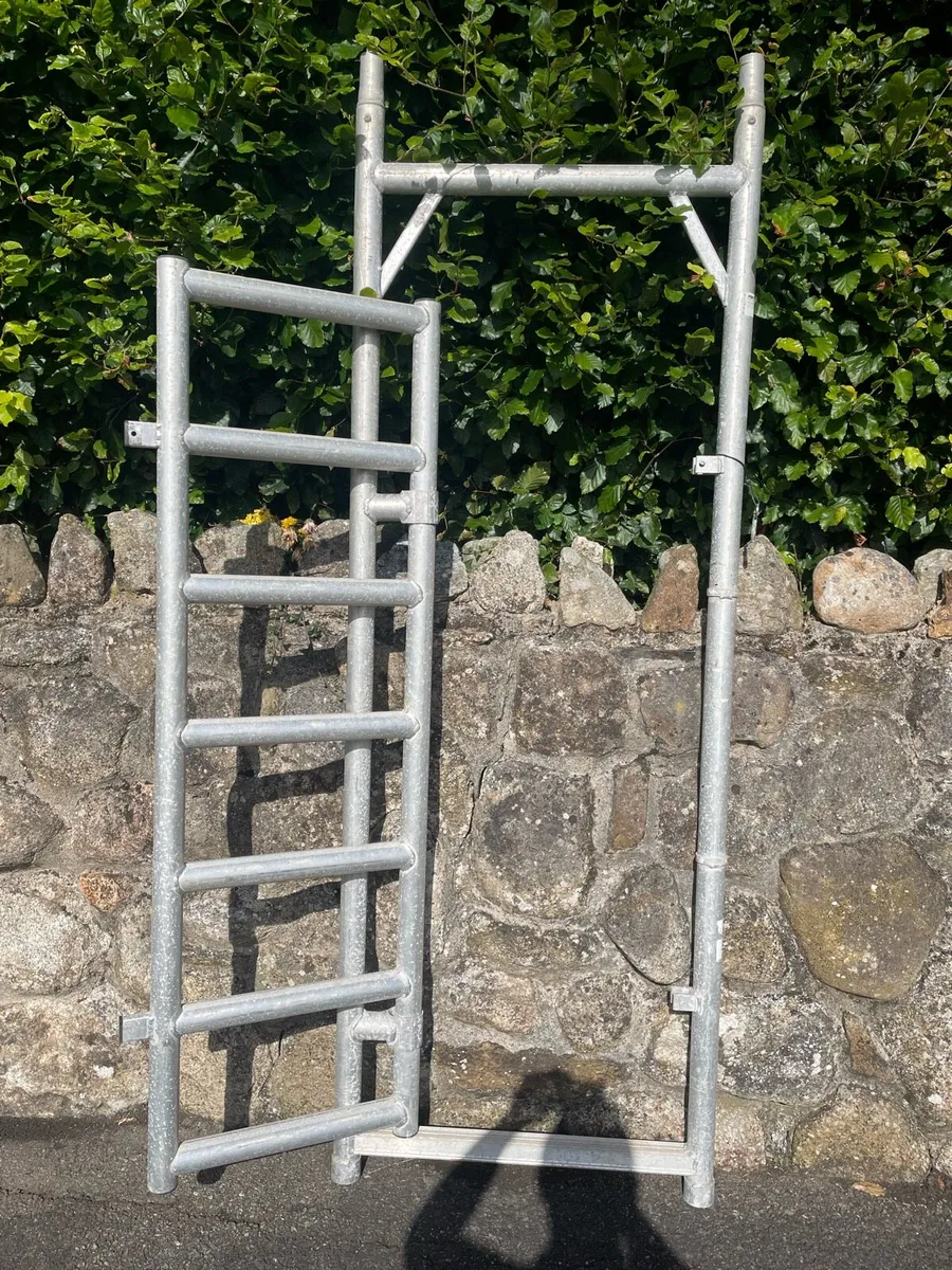Aluminum scaffolding - Image 2