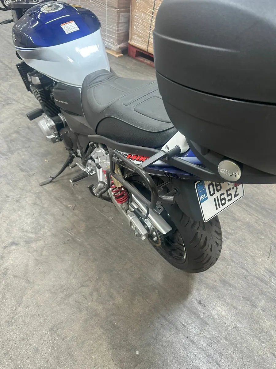 Suzuki GSX 1400 - Image 2