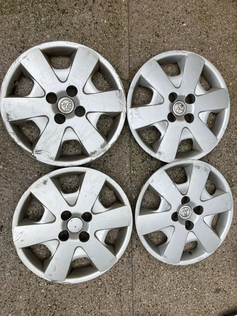 Hubcaps 4 sets - Image 2