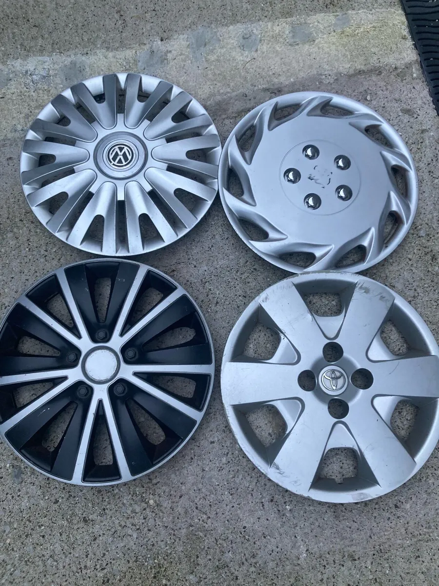 Hubcaps 4 sets - Image 1