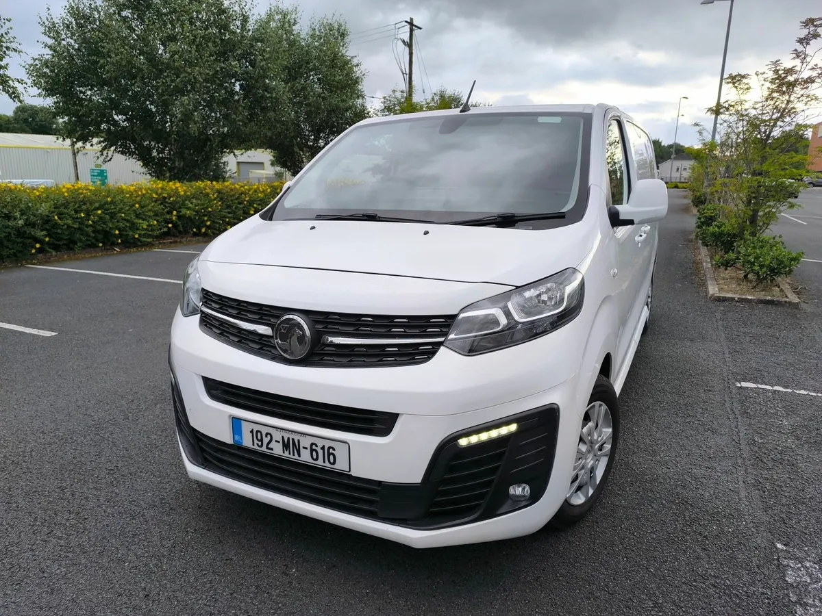 Vivaro  Top Spec Sportive - Image 4