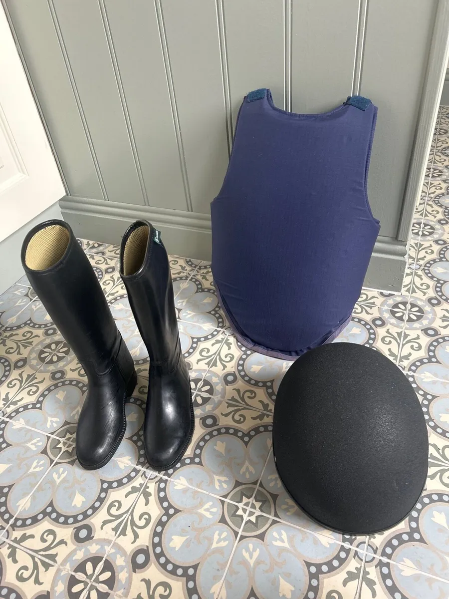 Riding Boots, back protector and Helmet - Image 1