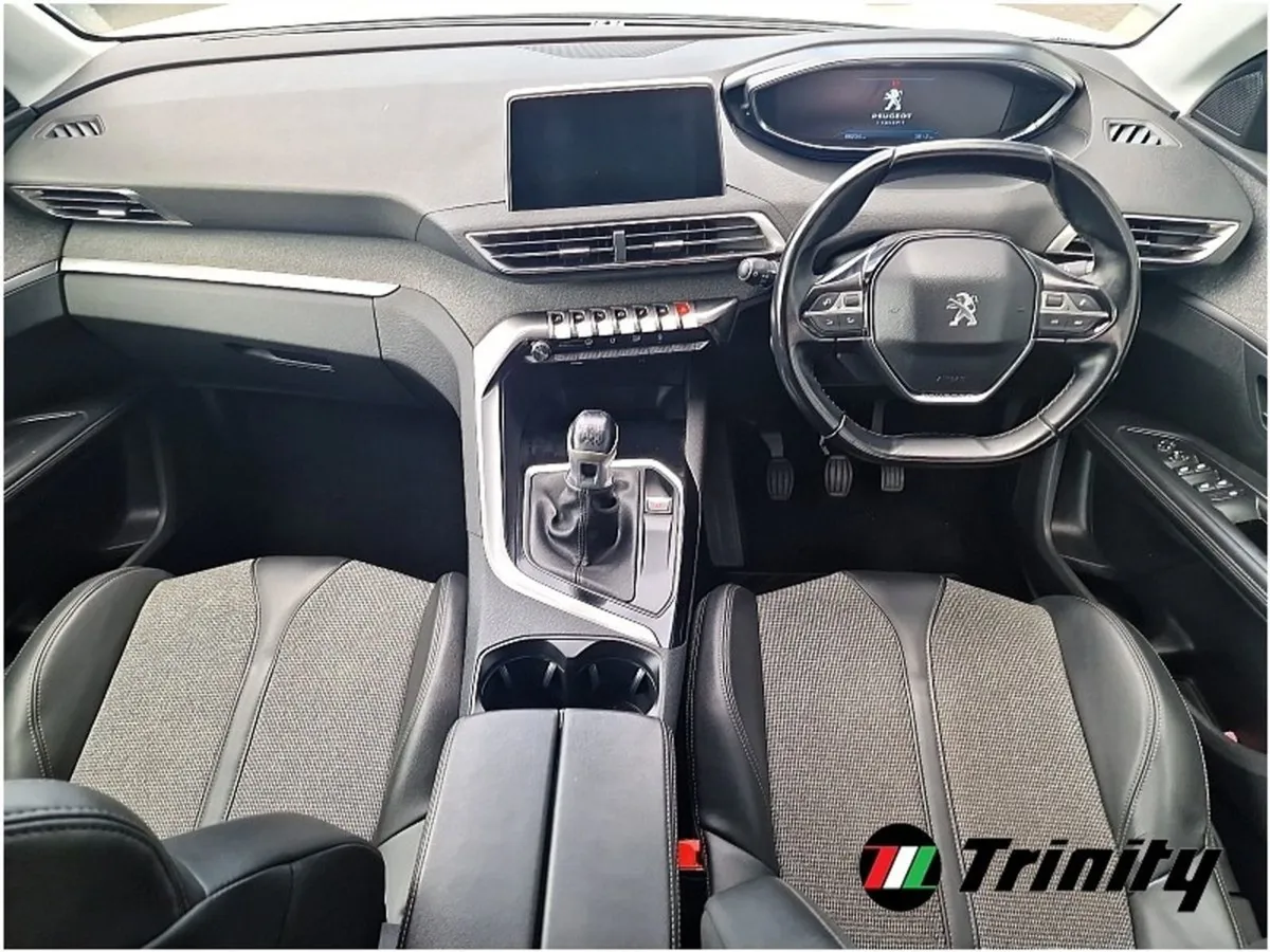 Peugeot 5008 7 Seat 1.5 Bluehdi 130BHP Allure Tri - Image 2