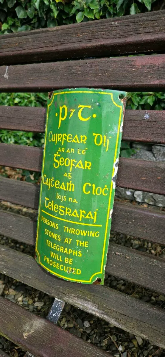 Enamel sign P@T  in good condition - Image 3