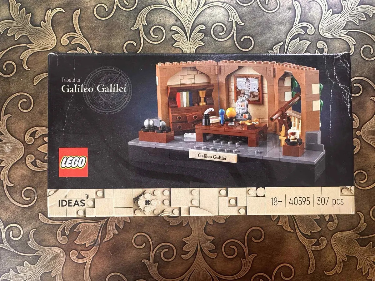 Galileo Galilei Lego Set. - Image 1