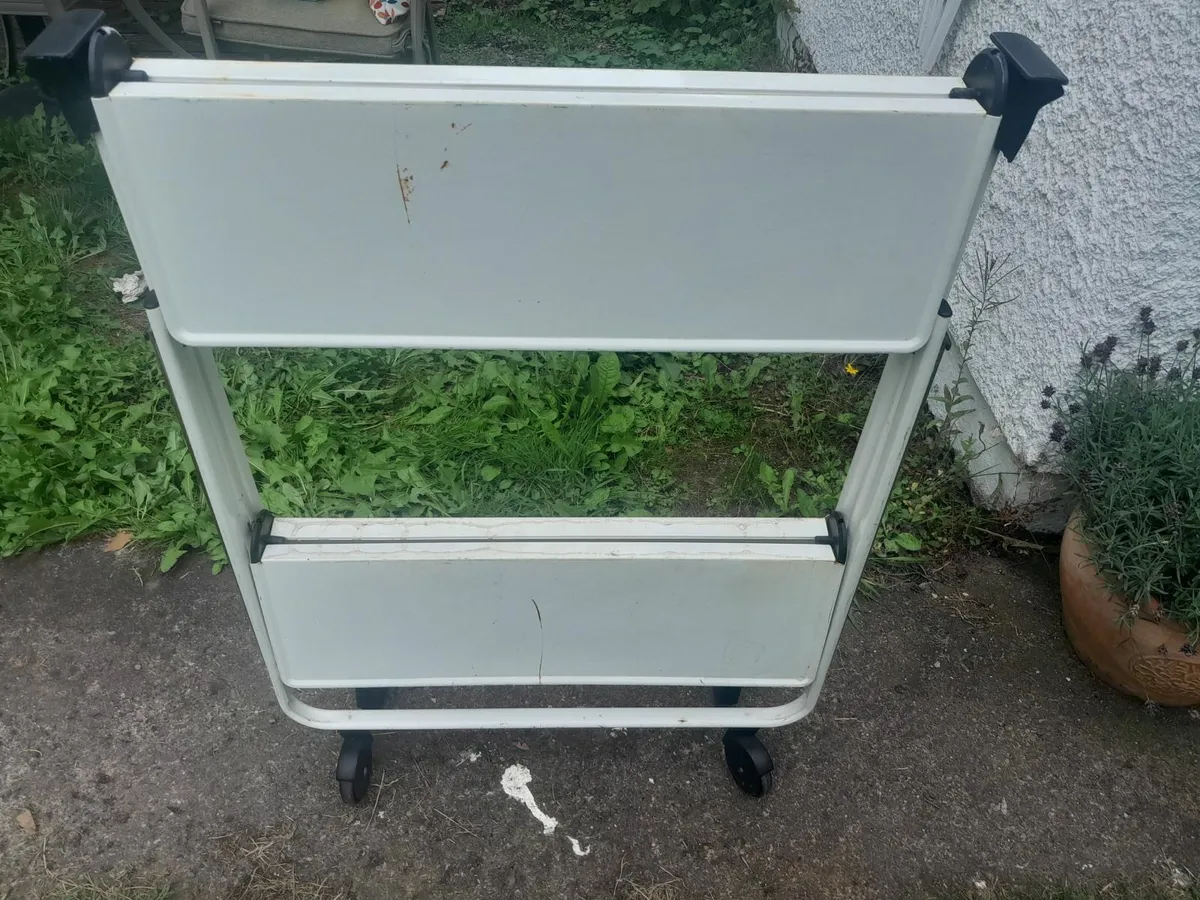 Wheelie cart table - Image 3