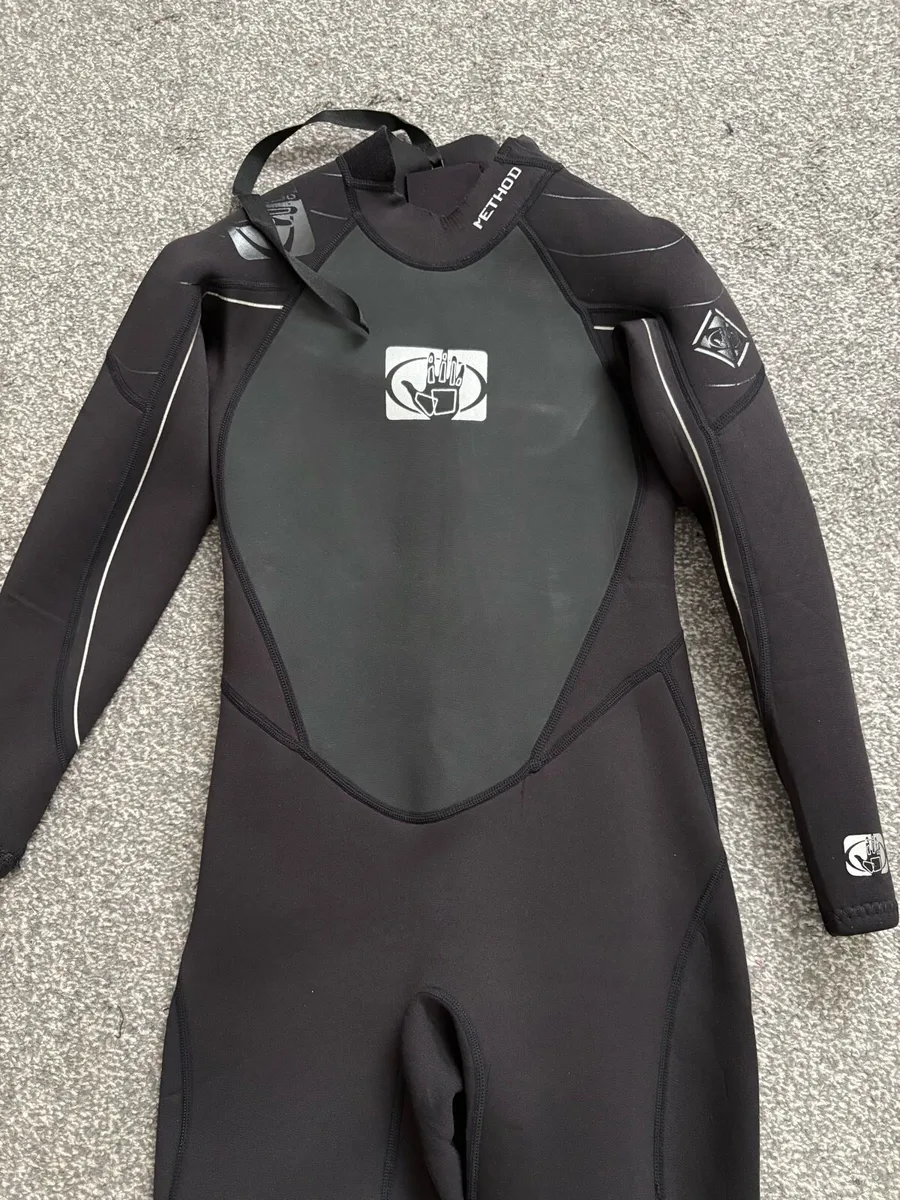 Wetsuit - Brand New - Image 2