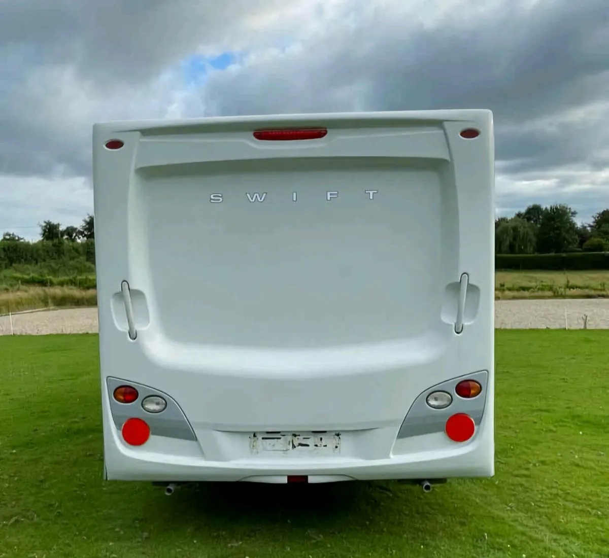 SWIFT CONQUEROR 645 - Image 3