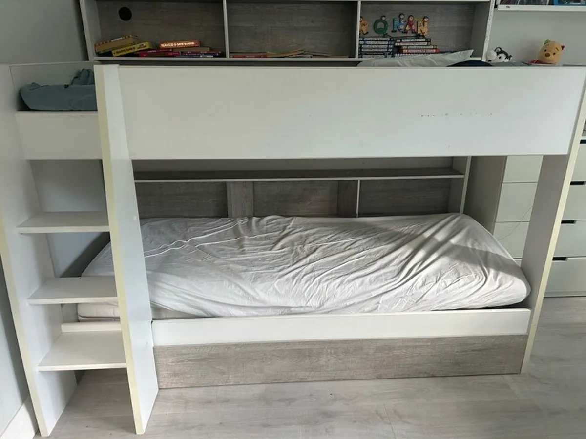 bunk bed - Image 1