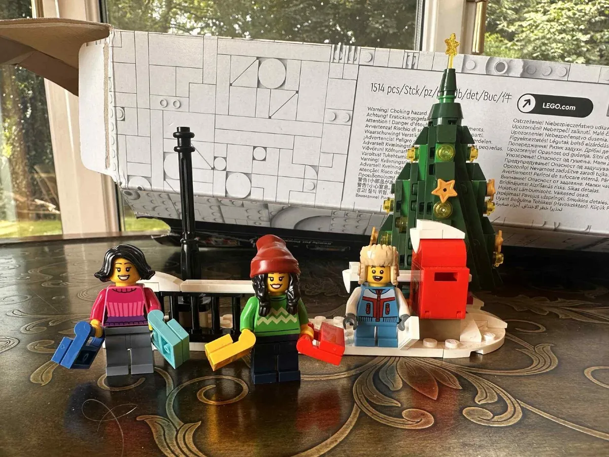 Holiday Main Street Lego Set. - Image 2