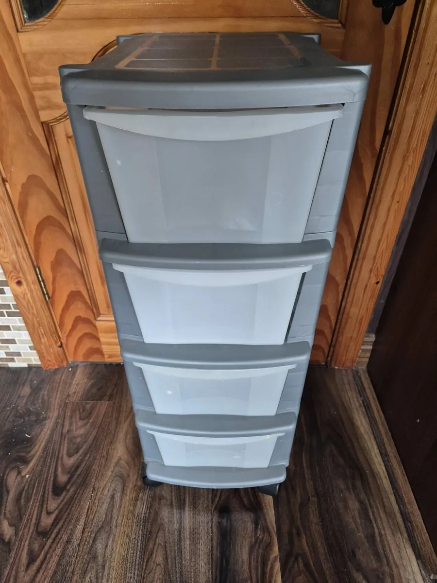 Storage unit - Image 1