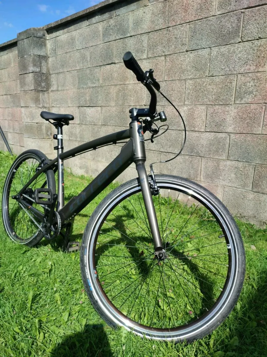 Brand new Carrera impel im 1.1 electric bike - Image 3