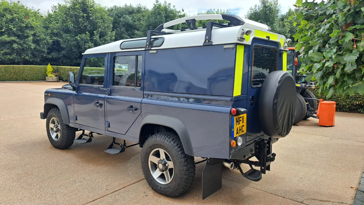 2011 Land Rover Defender 110 D/C Hard Top Auction - Image 3