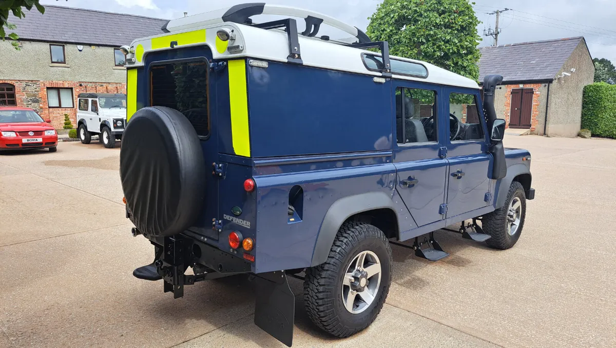 2011 Land Rover Defender 110 D/C Hard Top Auction - Image 4