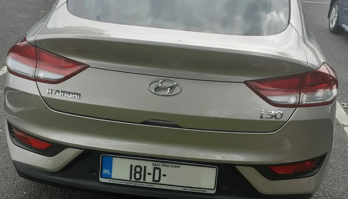 Hyundai i30 Fastback 2018 - Image 3