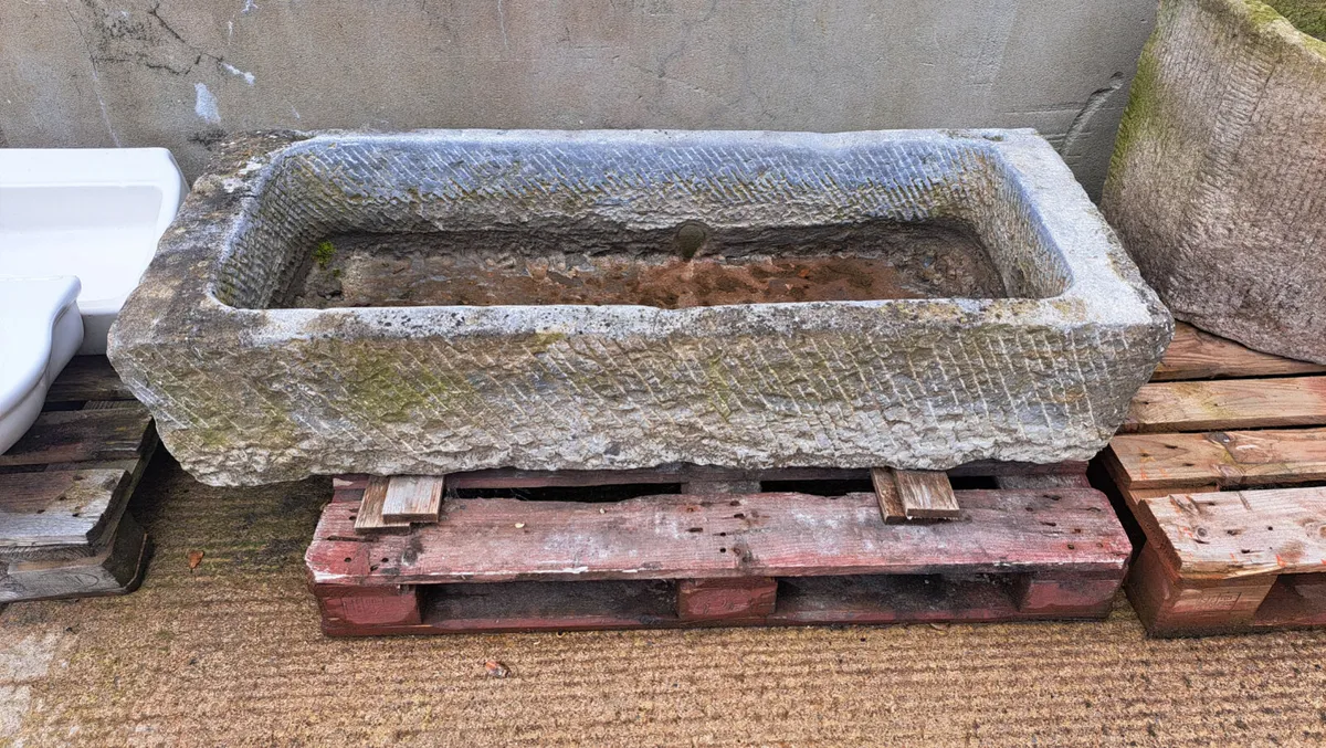 Online Unreserved Architectural Salvage Auction - Image 1