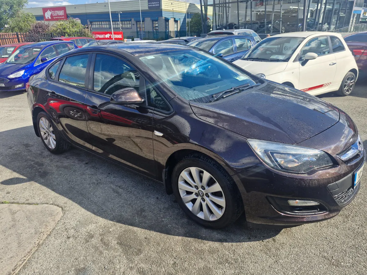 Opel Astra 2014 - Image 3