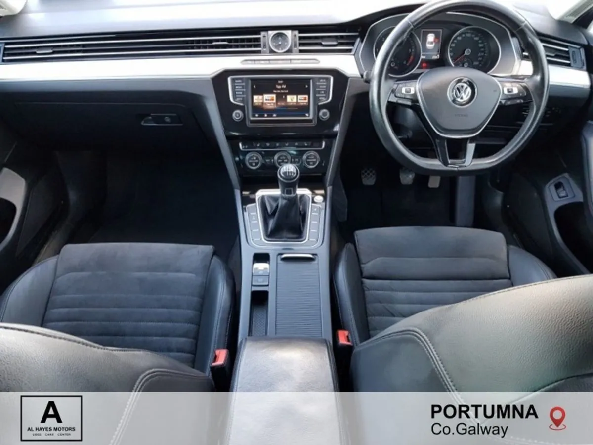 Volkswagen Passat Highline 1.6 TDI 6speed 120BHP - Image 2