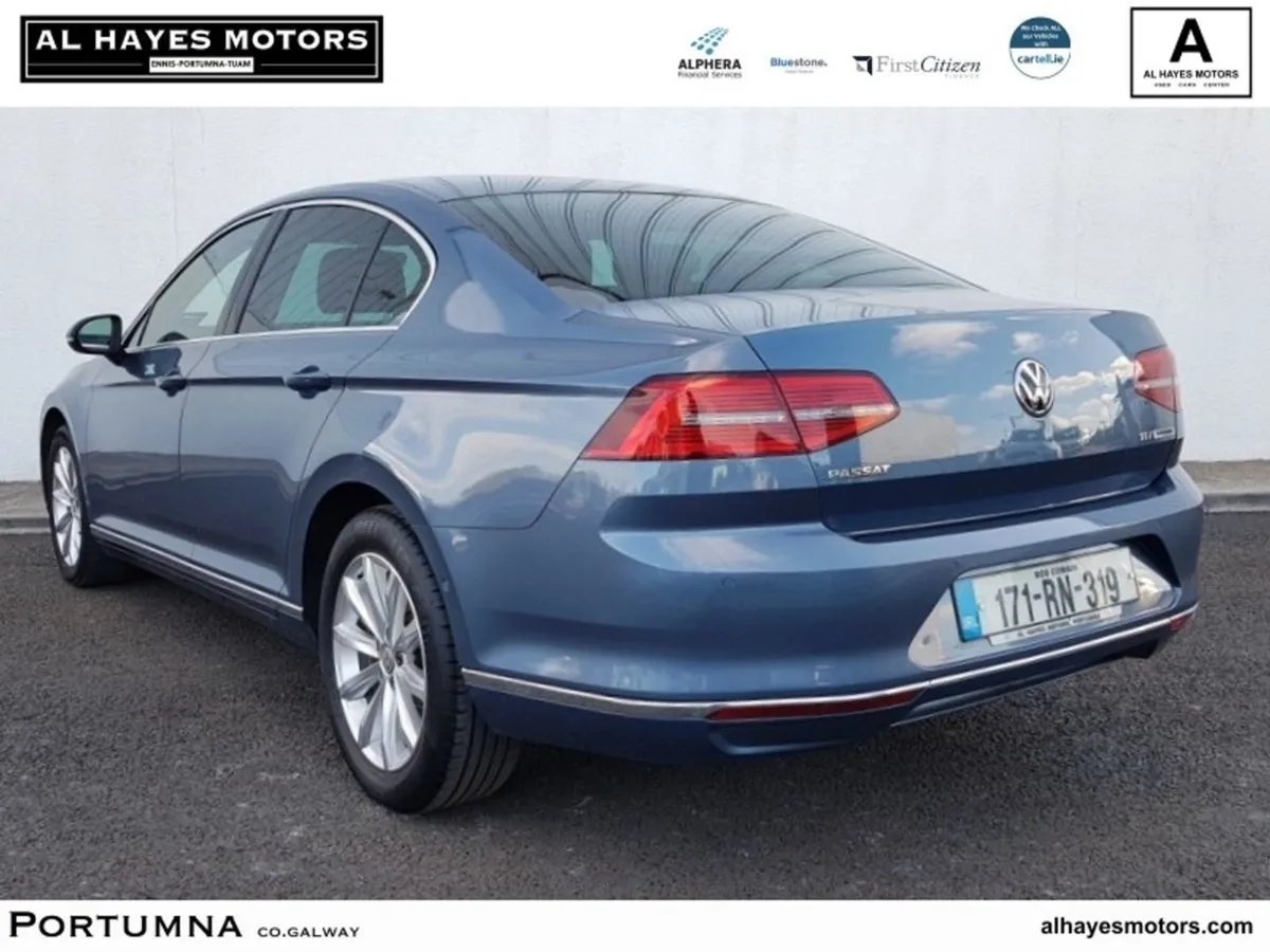 Volkswagen Passat Highline 1.6 TDI 6speed 120BHP - Image 3