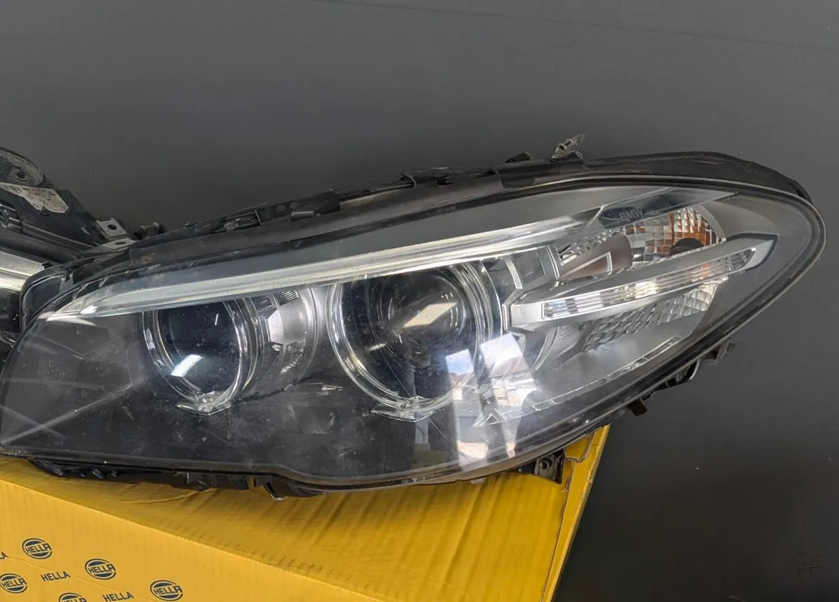 BMW F10/F11 Xenon Lights - Image 2