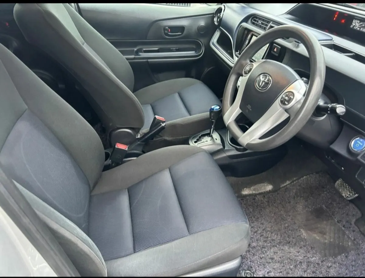 Toyota Aqua - Image 4