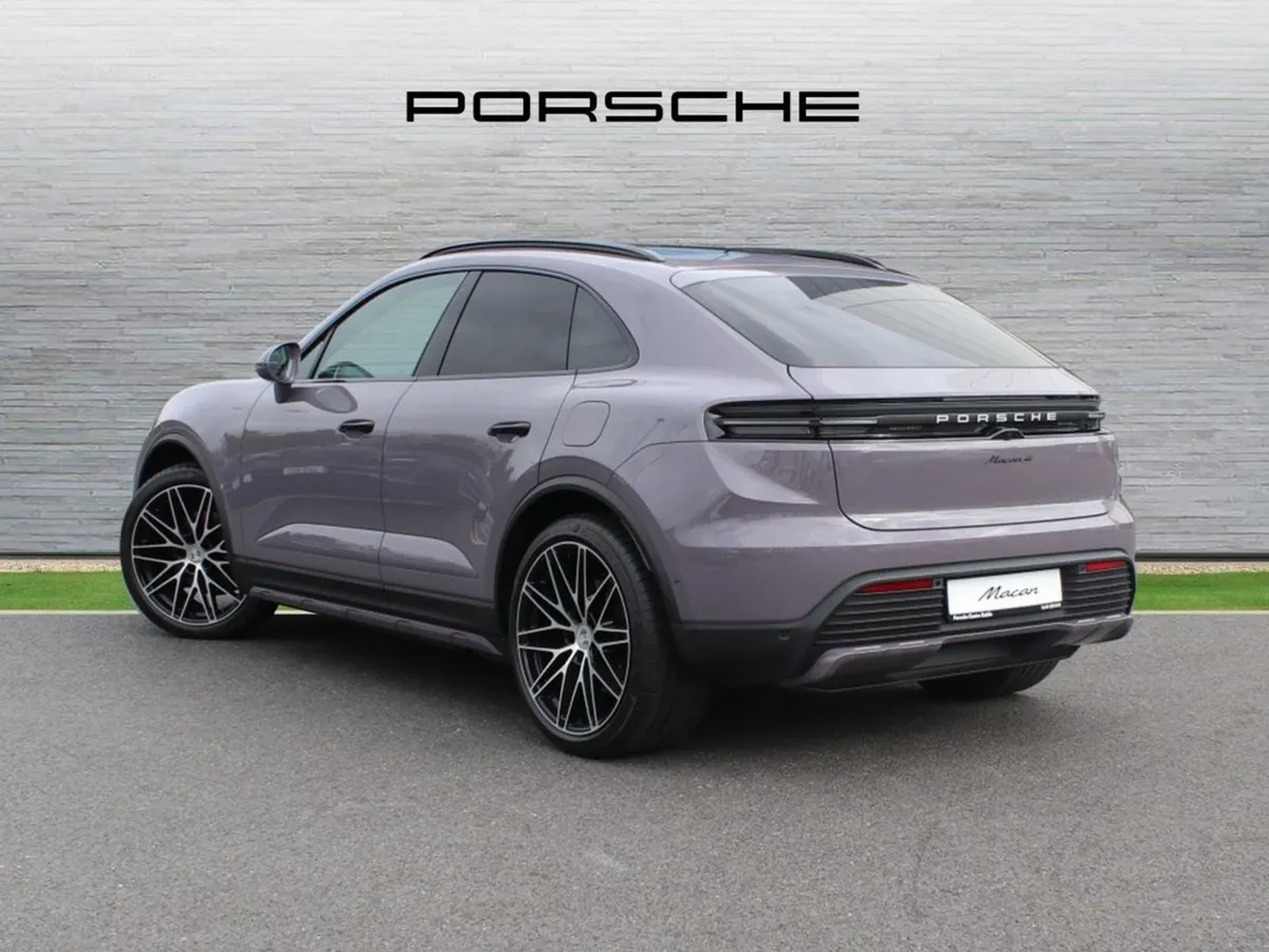 Porsche Macan 4 Electric - Image 2