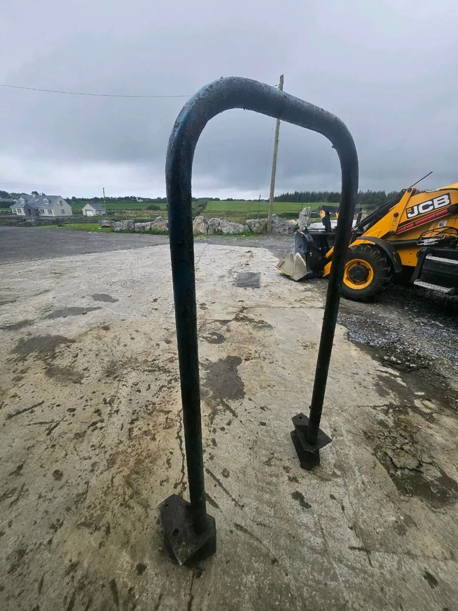 Roll bar - Image 1