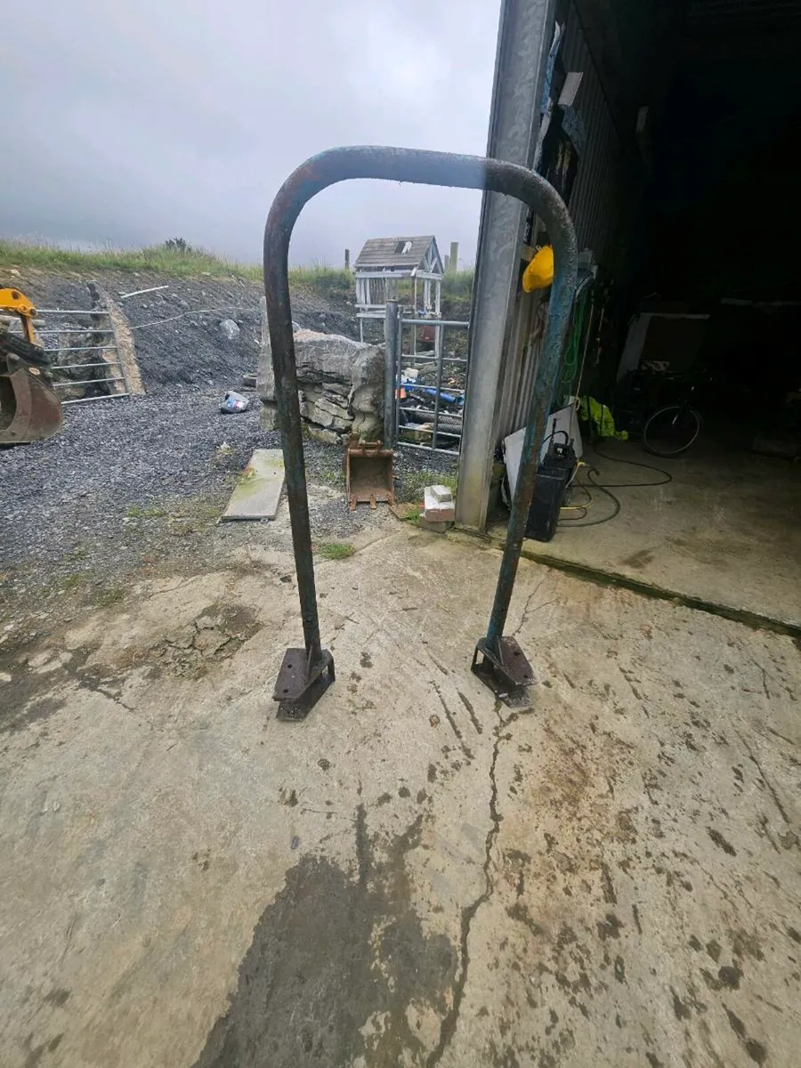 Roll bar - Image 2