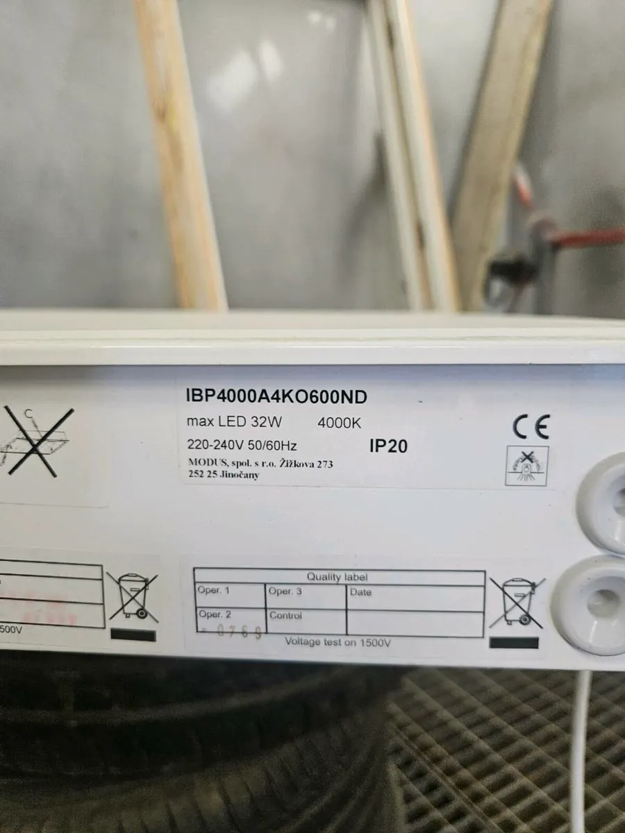Recess 600mm x 600mm Modus lights - Image 2