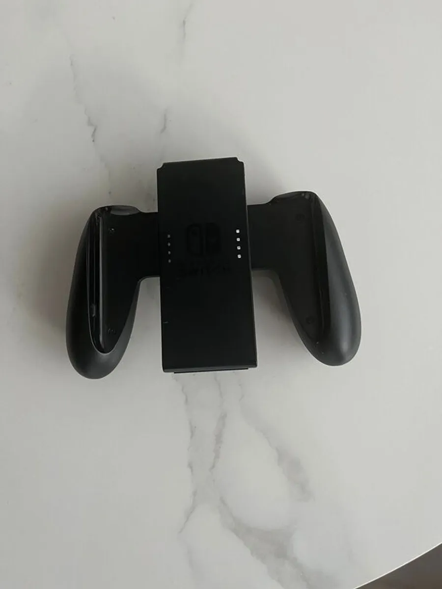 Nintendo Switch - Image 3