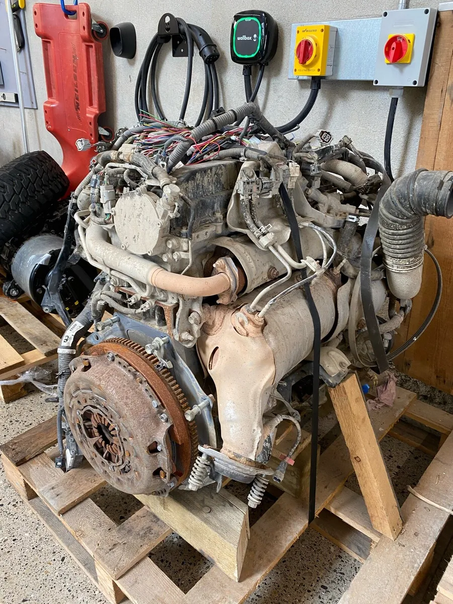 Toyota Hilux 2019 2.4 parts - Image 2