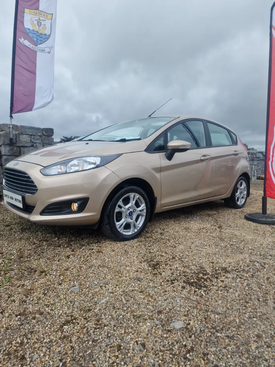 Ford Fiesta  1.2 - Image 2