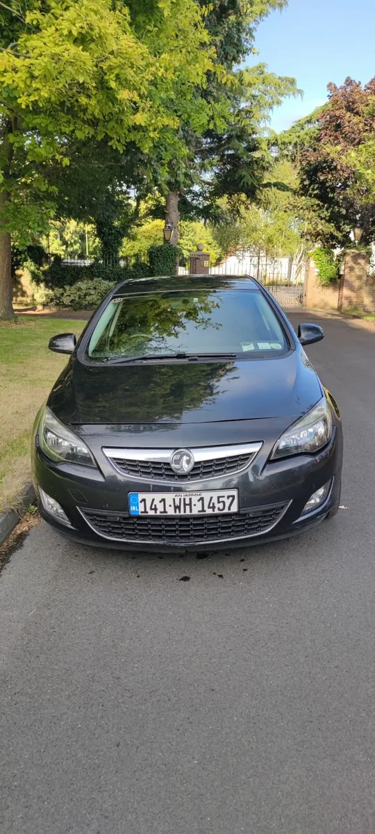Vauxhall Astra 2014 - Image 1