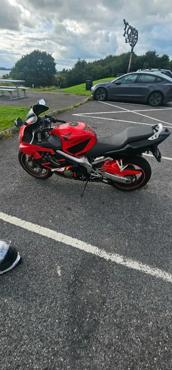 Honda CBR 600 F4I - Image 1
