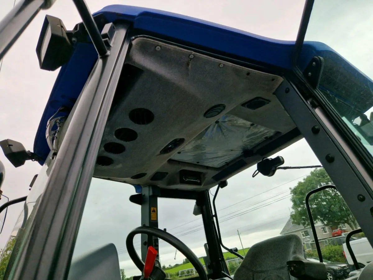 Tractor - Image 4