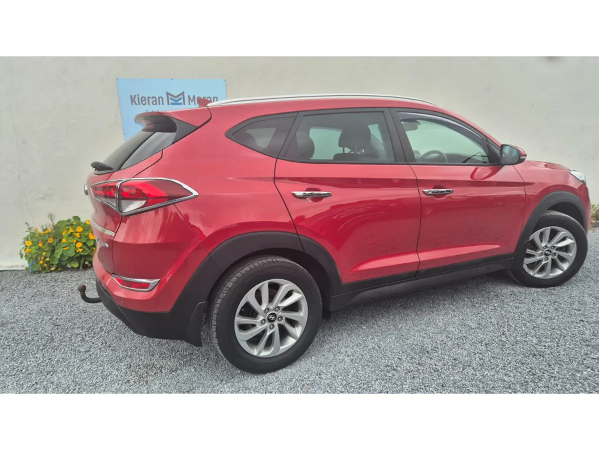Hyundai Tucson 5DR - Image 4