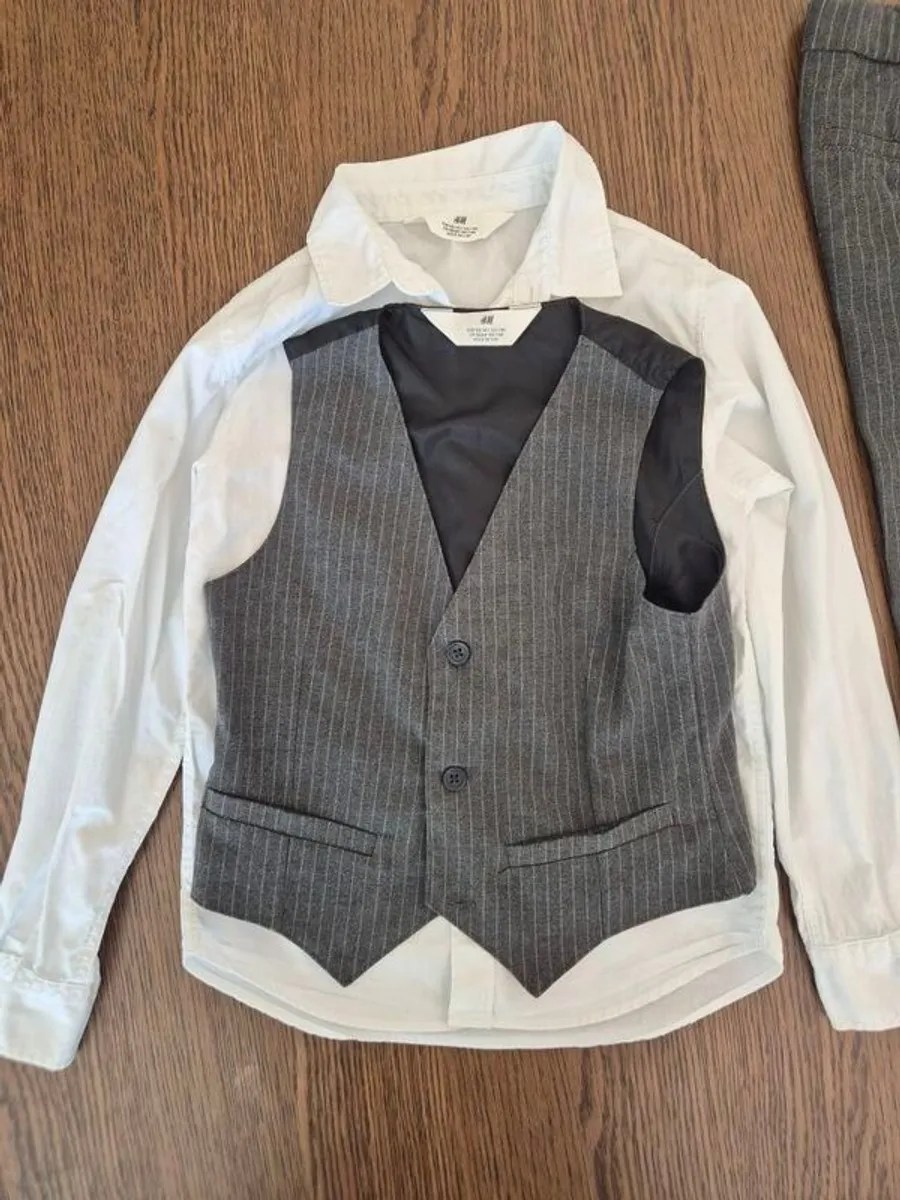 H&M Boys Suit - Image 2