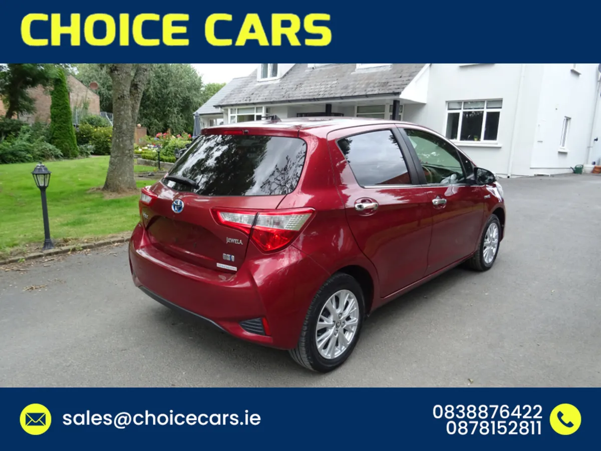 Toyota Yaris 1.5 AUTO HYBRID JEWELA  MODEL - Image 4