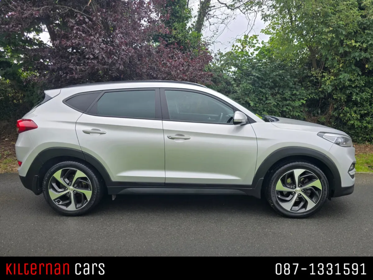 Hyundai Tucson IX35 PREMIUM SE 5DR - Image 3